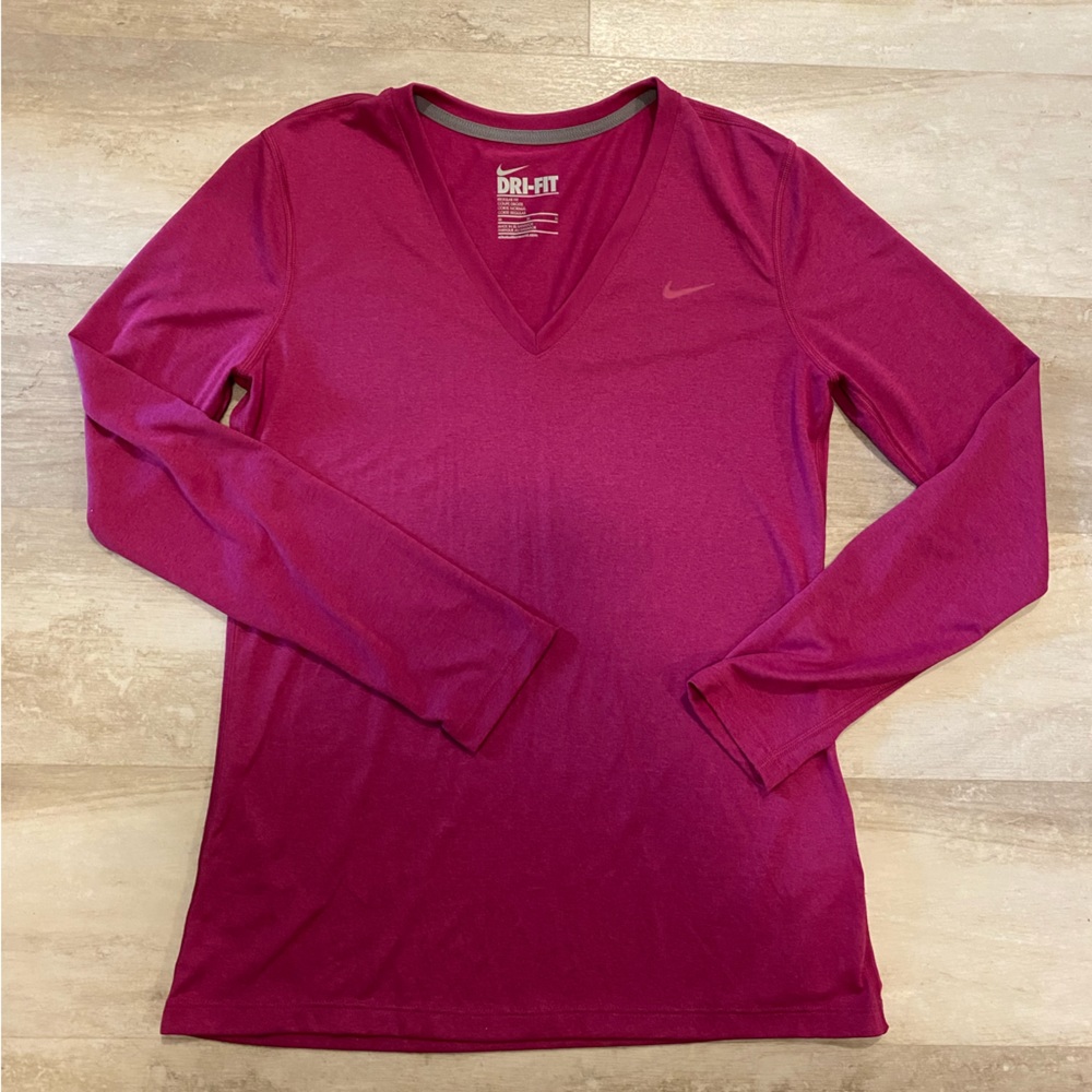 Fuchsia Nike long sleeve Shirt